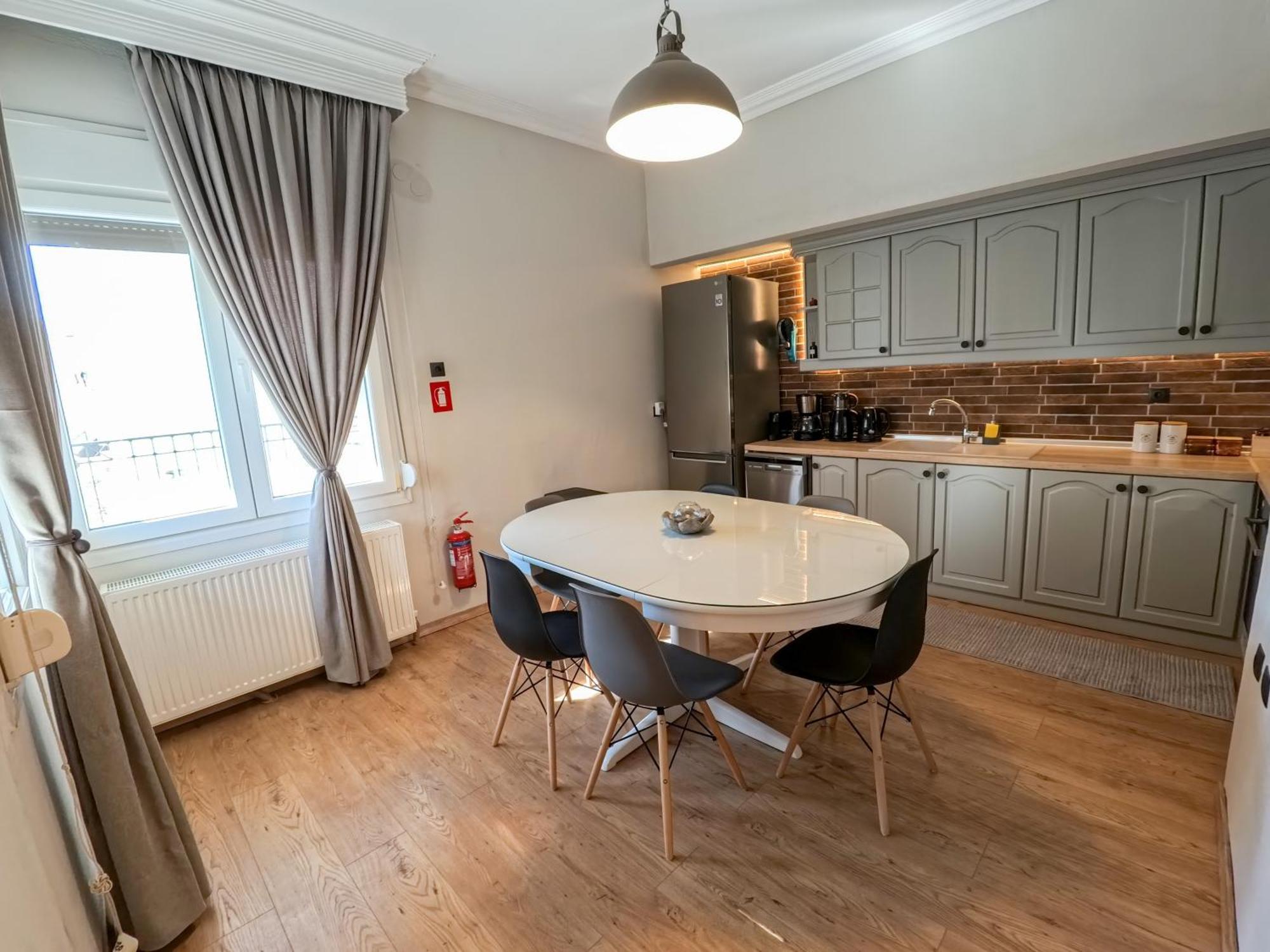 Living Life Apartment