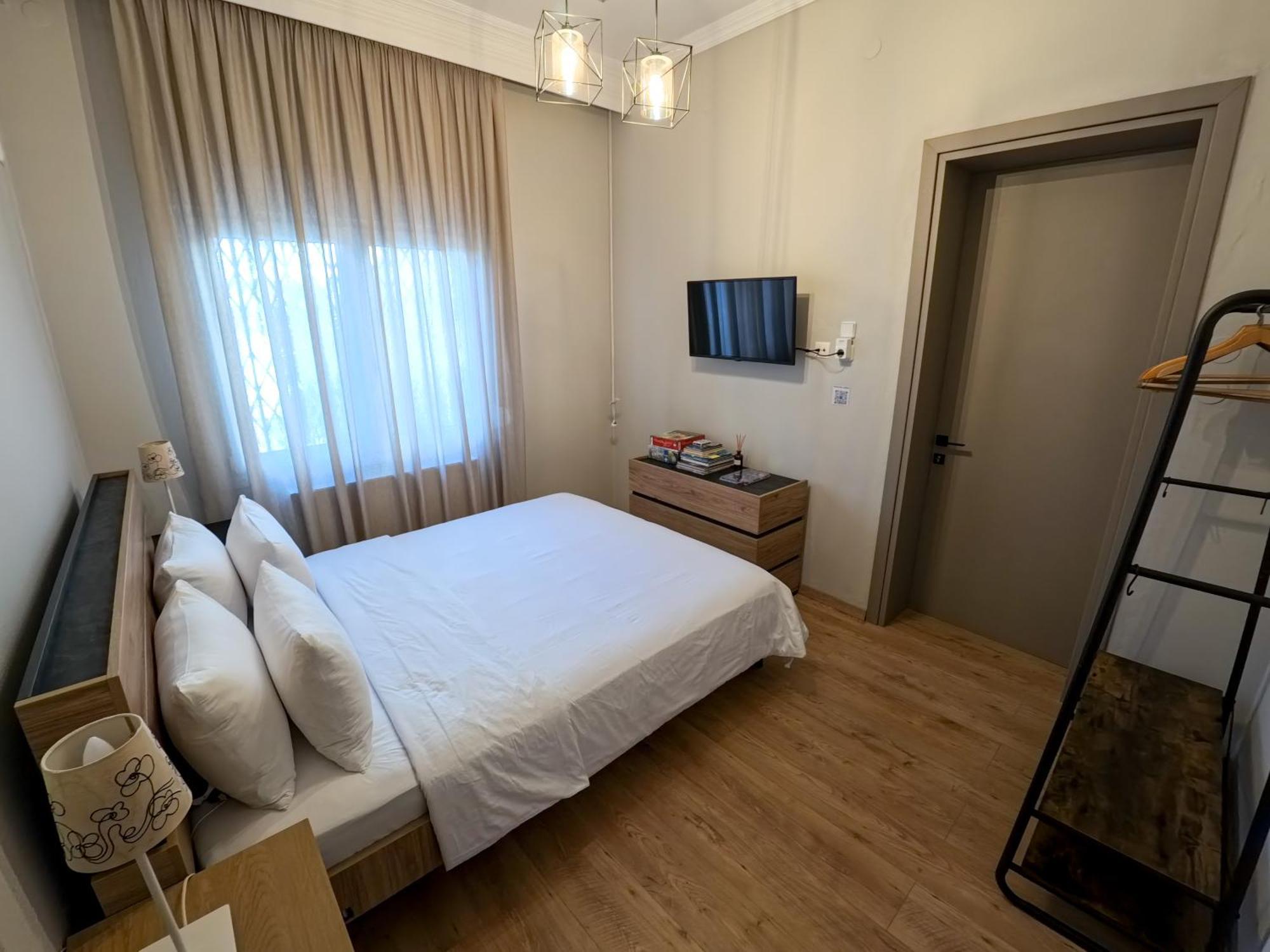 Living Life Apartment